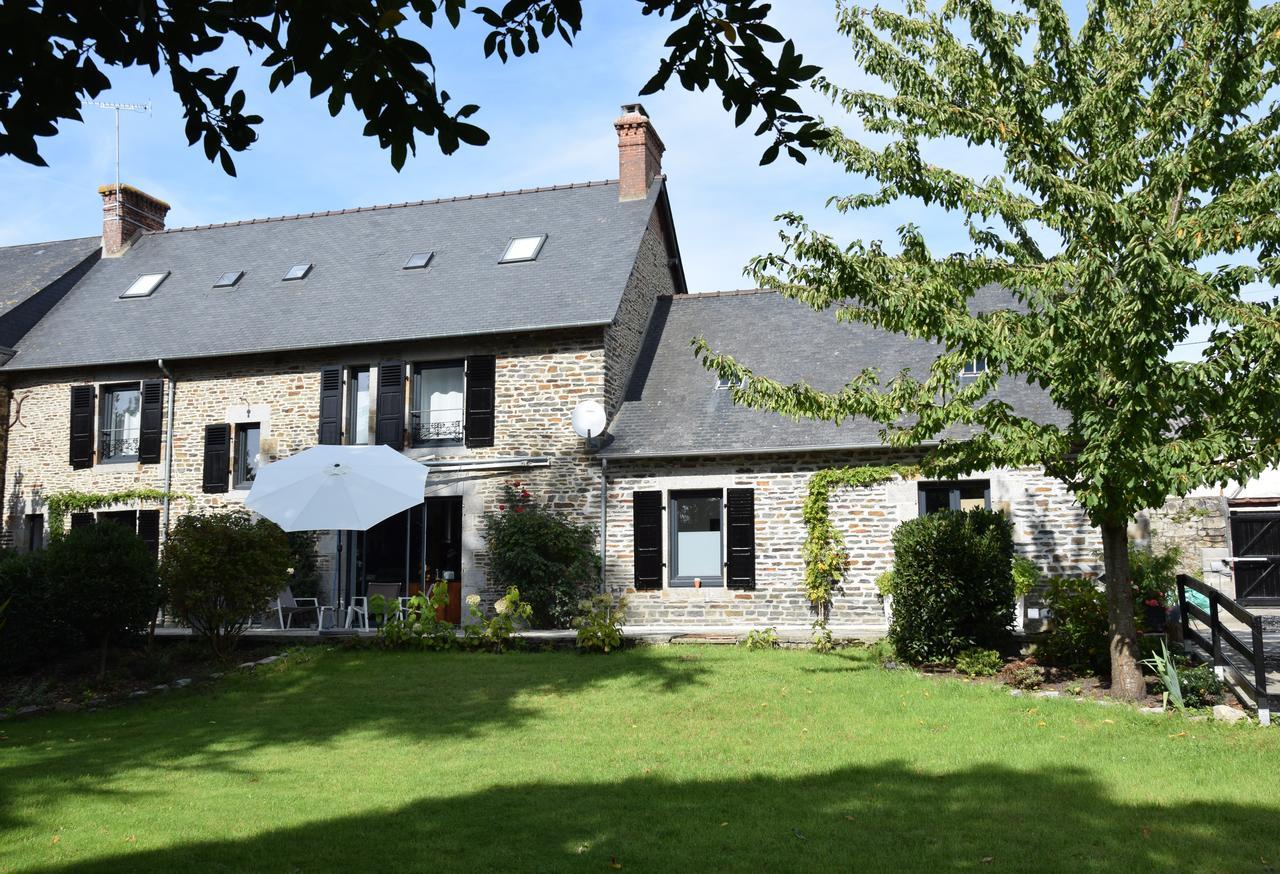 Mont B&B Pontorson Bagian luar foto