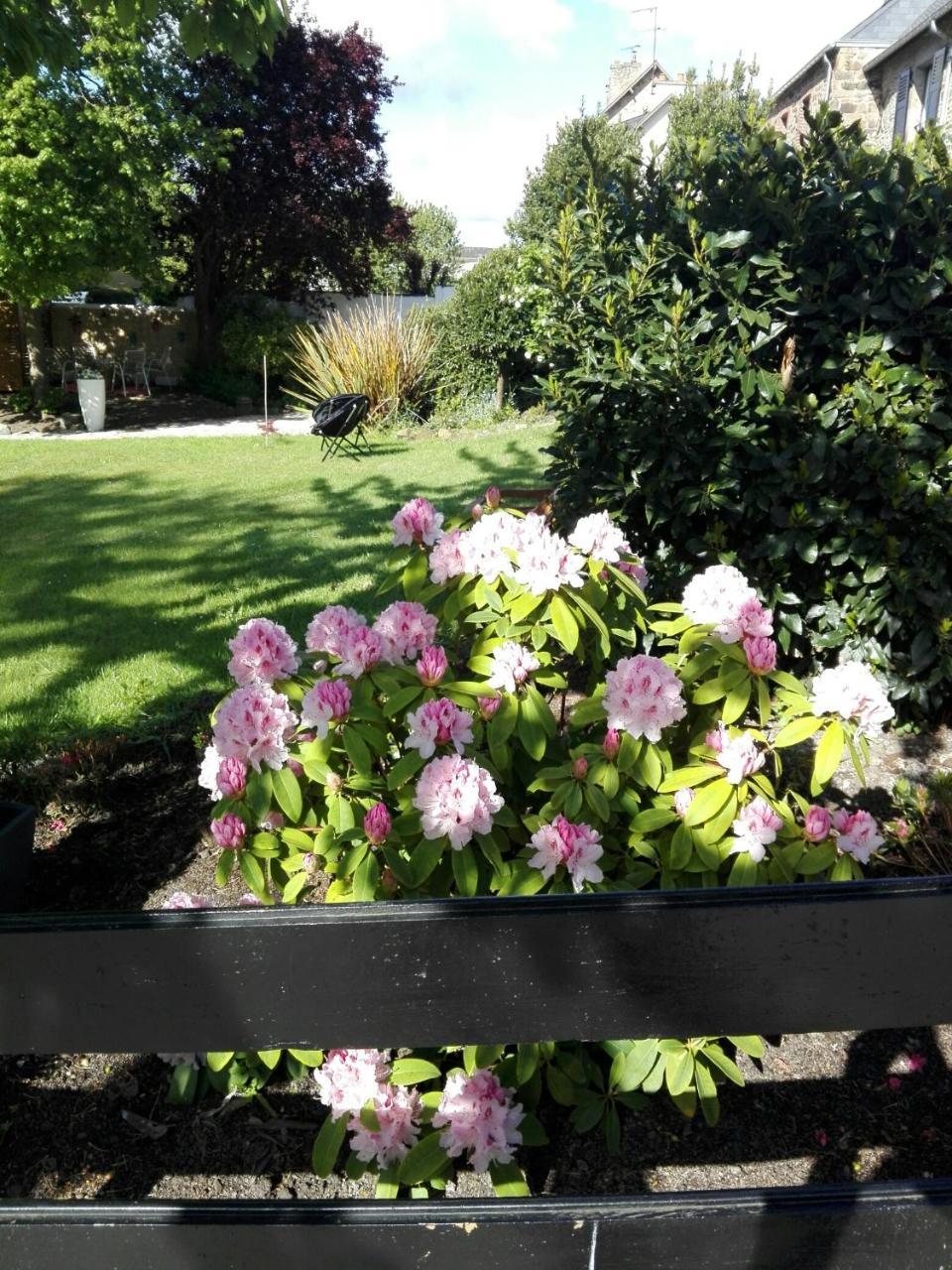 Mont B&B Pontorson Bagian luar foto